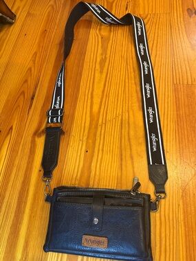 Wrangler black crossbody bag with Branded Strap